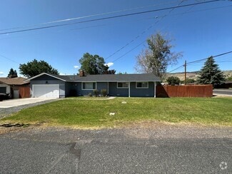 Building Photo - 5301 Bel Aire Dr