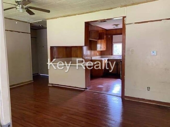 Building Photo - 3016 Asber St