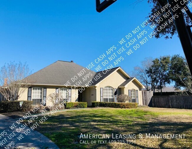 Foto del edificio - 4820 Edgewood Ln