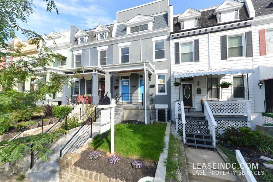 Photo - 158 Todd Place NE-#1