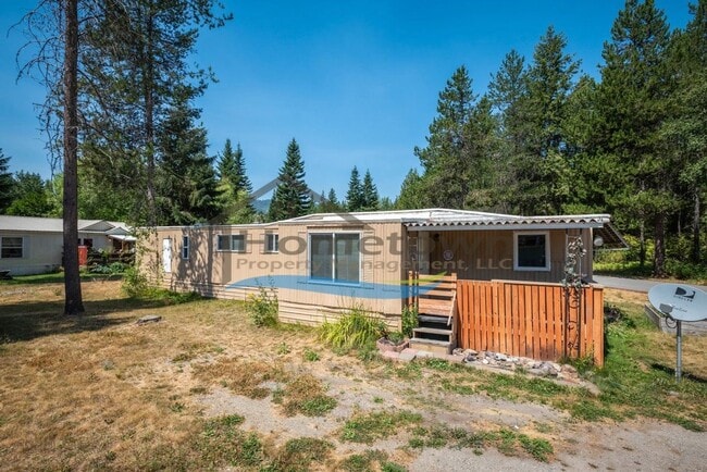 Building Photo - 2 Bedroom 1 Bath Home Available in Sagle's...