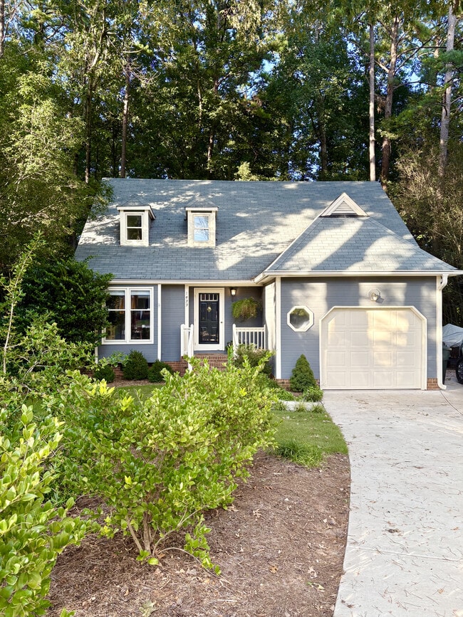 Building Photo - 1433 Greenside Dr