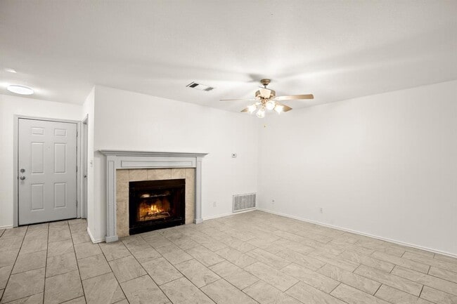 Building Photo - 403 Fantail Loop