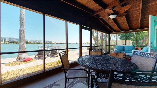 Building Photo - 7901 Boca Ciega Dr