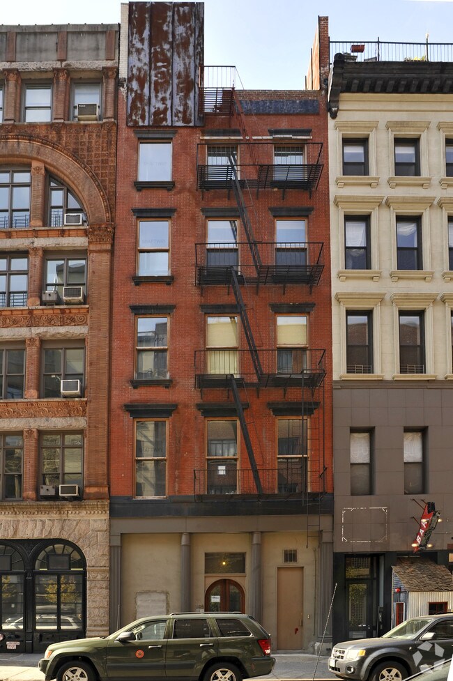 Building Photo - 75 Warren St