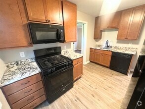 Building Photo - 7620 Stanwood Dr