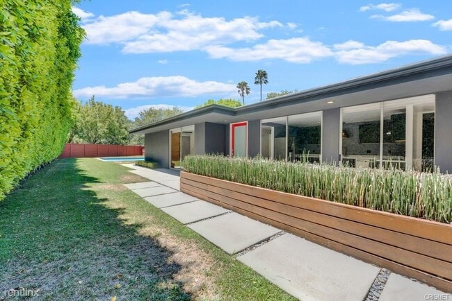 Building Photo - 2 br, 3 bath House - 11230 Dilling St