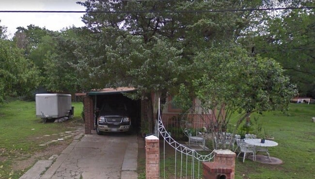 Building Photo - 6104 Kasper St