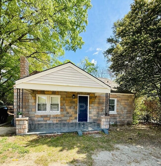 Building Photo - 1628 Murchison Rd