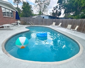 Building Photo - 1118 Brookmont Ave E