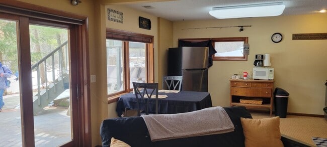 Building Photo - N6570 Riverview Dr