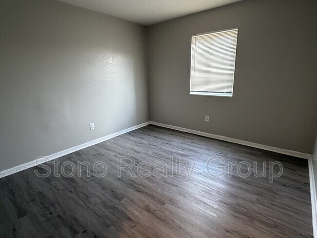 Foto del edificio - 2312 N Ritter Ave