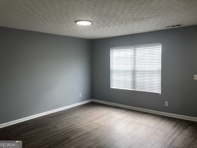 Building Photo - 7700 Bernardo Dr