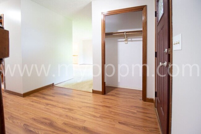 Foto del edificio - 11429 Sahler St