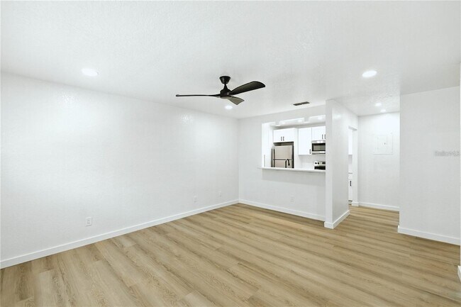 Foto del edificio - 840 NE 3rd St
