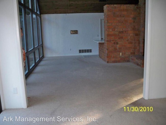 Building Photo - 216 Timbercove Cir