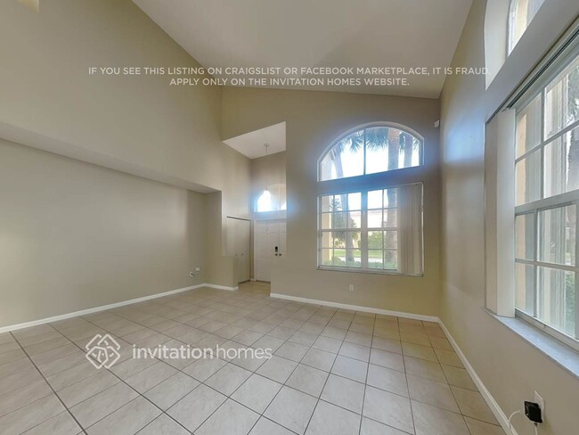 Building Photo - 15933 NW 16th Ct