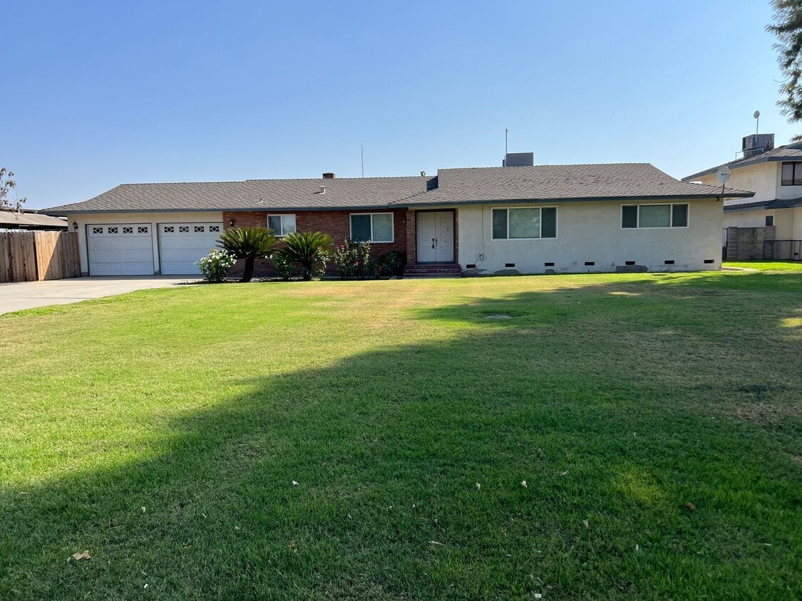 11485 Ave 200, Tulare, CA 93274 House Rental in Tulare, CA