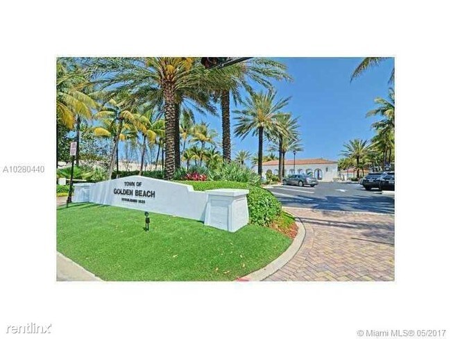 Building Photo - 537 Golden Beach Dr