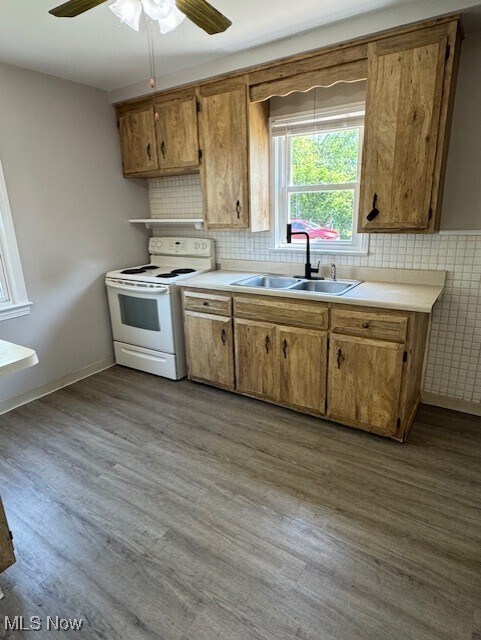 Foto del edificio - 385 E 271st St