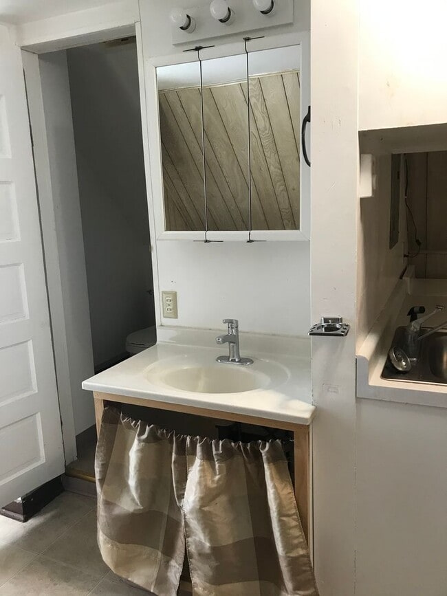 Foto del edificio - 403 2nd St NE