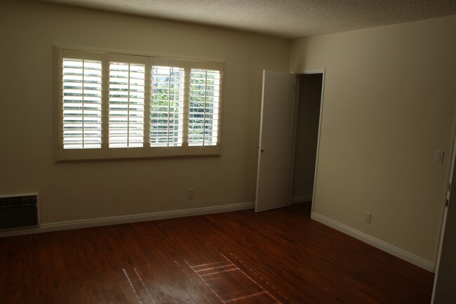Folleto/volante de marketing - 642 Huntley Dr