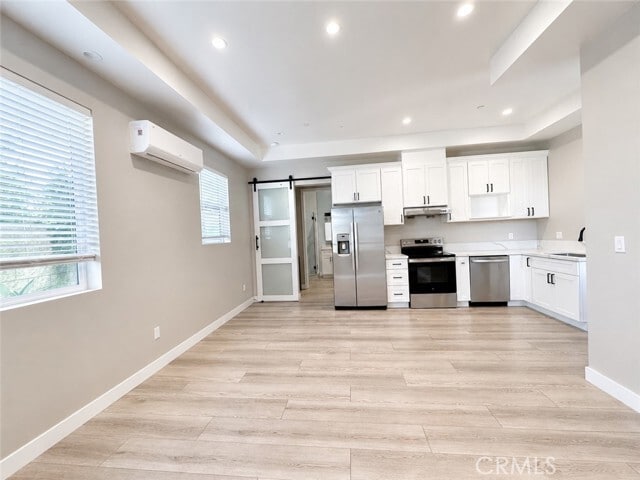 Building Photo - 16322 Paseo De Rocha Dr