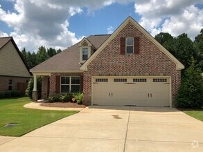 Building Photo - 2423 Deer Run Ct