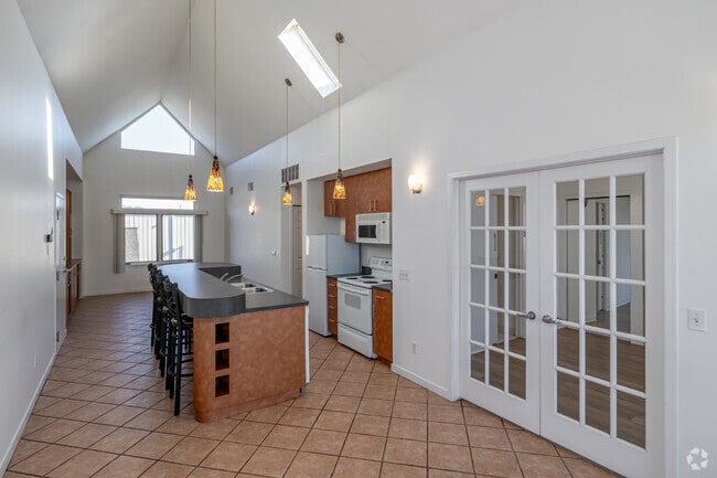 2BR, 1BA - 900SF - Dining Room - 3139 Professional Dr