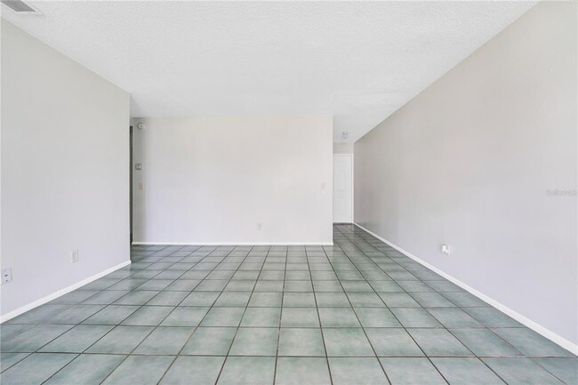 Building Photo - 39 Las Brisas Way