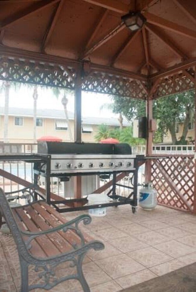 Foto del edificio - 2777 N Poinciana Blvd