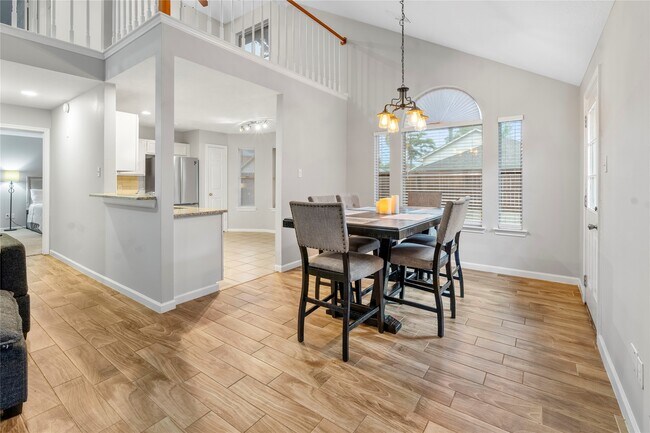 Foto del edificio - 12646 Duchess Ln