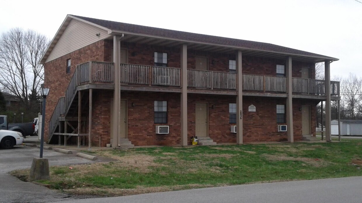 Primary Photo - 2056 Rock Creek Dr