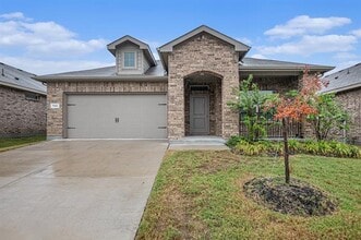Building Photo - 724 Beebrush Dr
