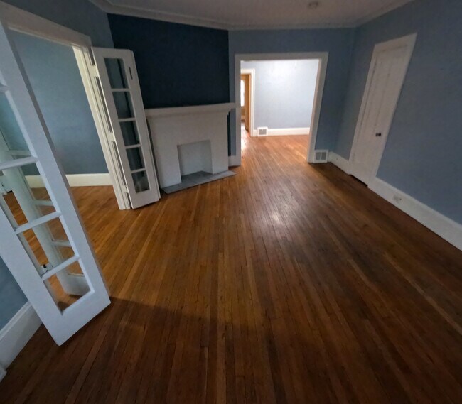 Foto del edificio - 1652 Hillcrest Rd