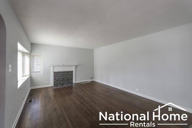 Building Photo - 3540 Bernice Rd