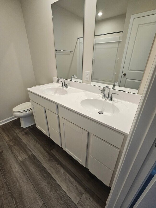 Foto del edificio - 3215 Edgemead Cir NW