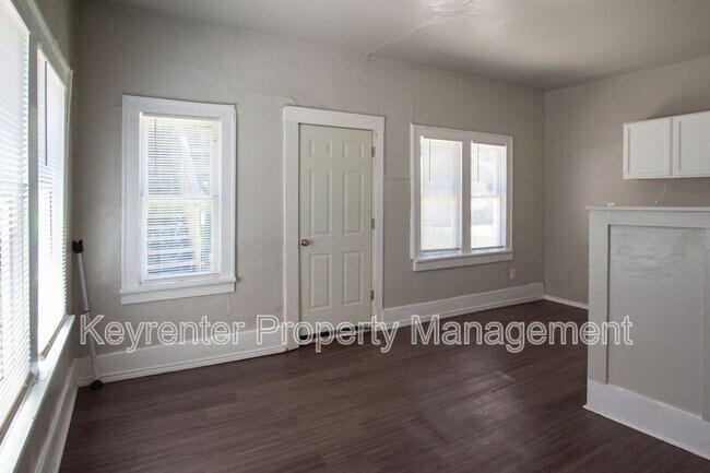 Building Photo - 814 NW 32nd St