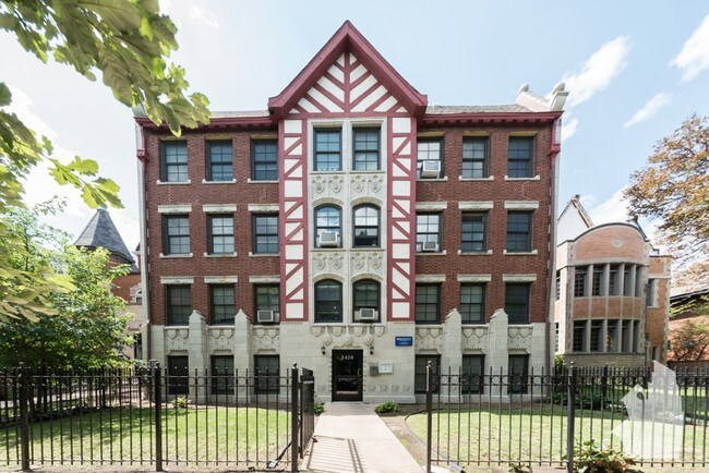 Foto del edificio - 2420 N Kedzie Blvd