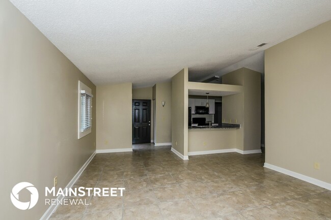 Building Photo - 7950 Monfreya Ct