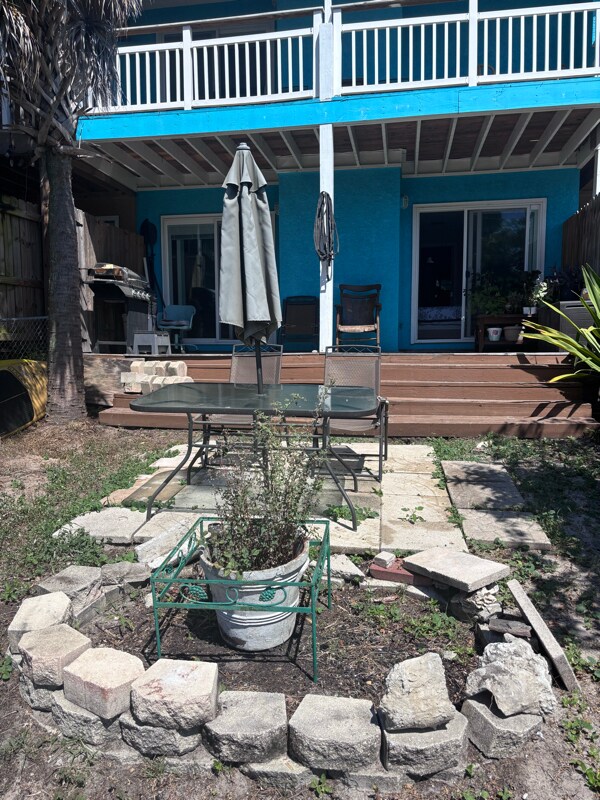 Foto del edificio - 1209 Capri Dr