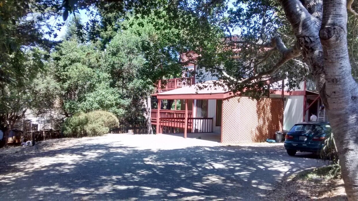 Primary Photo - 3363 Merrill Rd