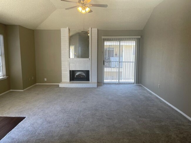 Building Photo - 2222 Millstone Dr