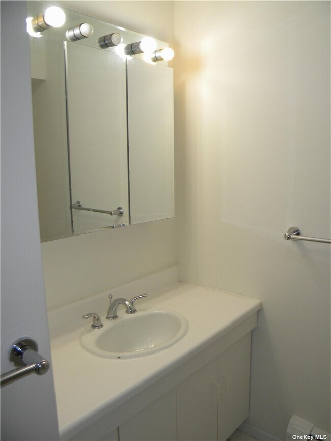 Foto del edificio - 144-30 26th Ave