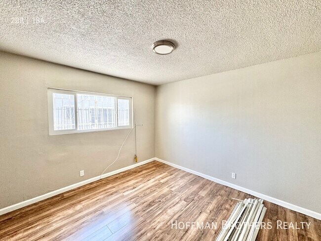 Foto del edificio - 10910 S Avalon Blvd
