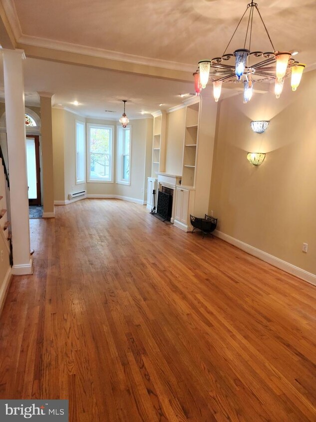 Primary Photo - 520 4th St NE