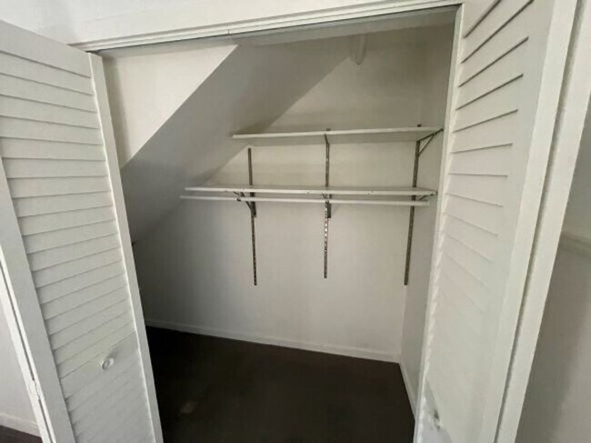 Foto del edificio - 1 br, 1 bath House - 155 Sacramento Ave