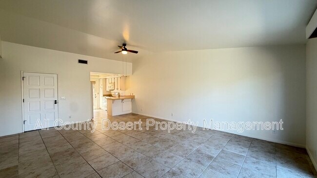 Foto del edificio - 82092 Cochran Dr