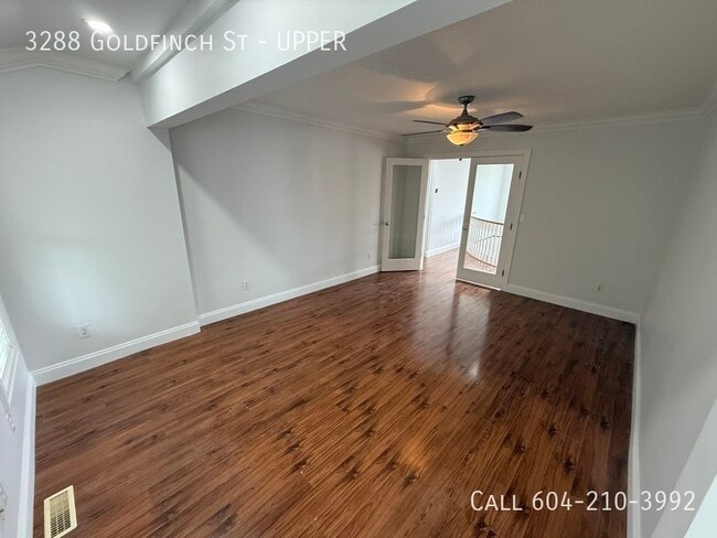 Photo du bâtiment - Fully Renovated West Abbotsford Home