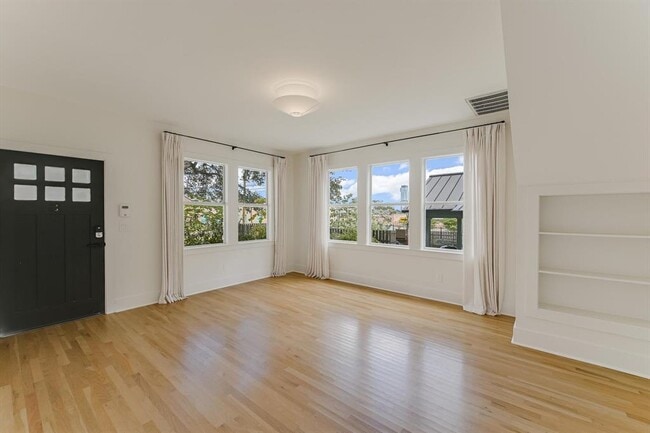 Foto del edificio - 1203 Newton St